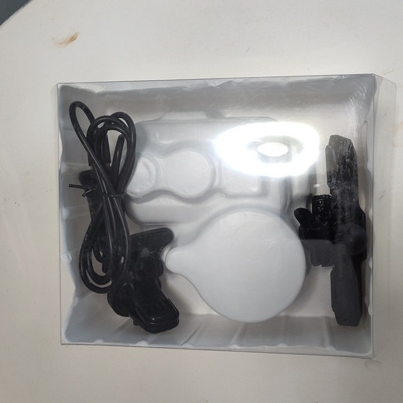 Wireless Phone Charger - Picture 6 of 7